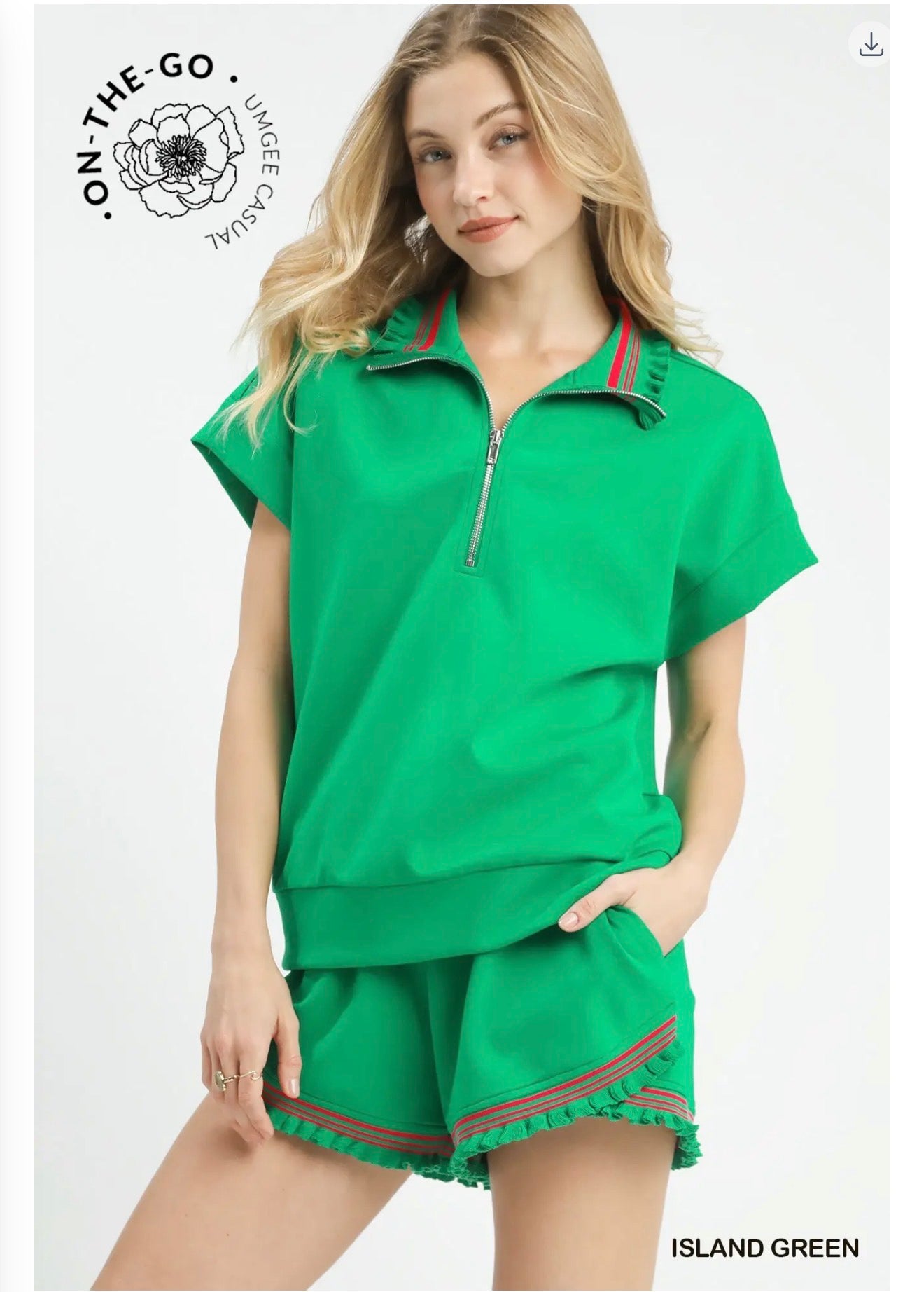 The pickleballer top