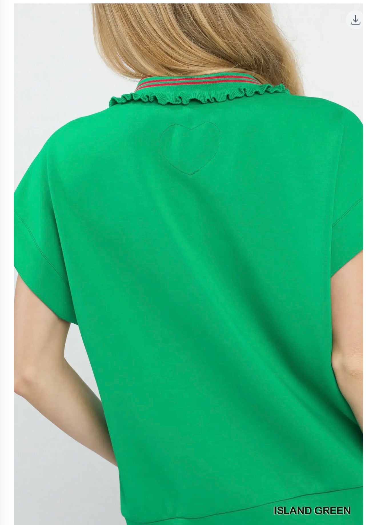 The pickleballer top